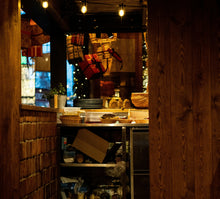 Cosy Christmas Kitchen cast on box