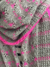 Ruthie shawl Kit