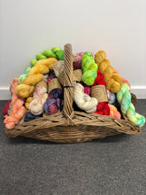 ✨BARGAIN✨ mystery skeins