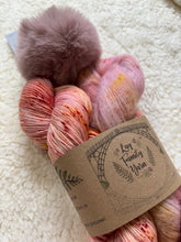 The Dahlia Society - July hat kit