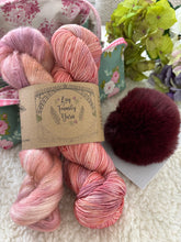 Hat kit with FREE faux fur pompom