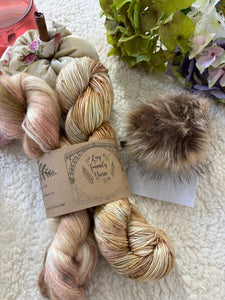 Hat kit with FREE faux fur pompom