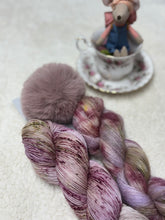 The dahlia society - November hat kit