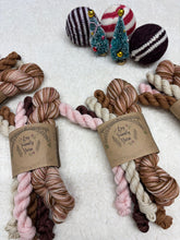 Hot chocolate at the Christmas market dinky set