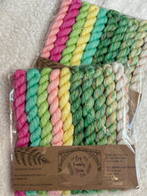 Speckle and fade yarn club - January palate pack