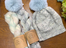 Winter accessory yarn dyeing workshop