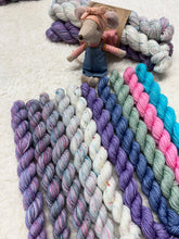 Speckle and fade yarn club - August palate pack