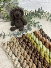 Speckle and fade yarn club - October palate pack