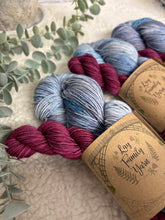 Crooner sock set with pattern code