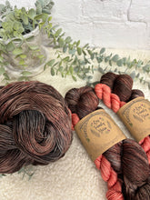 Burning embers Sock set