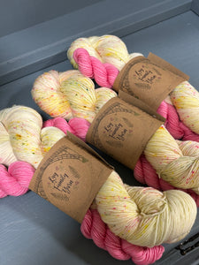 Apricot lemonade cosmos sock set