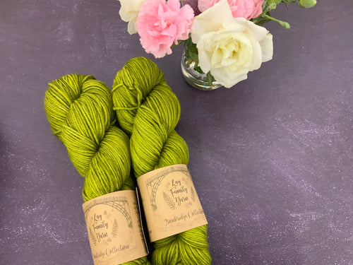 DK 100% organic non superwash merino - pickle